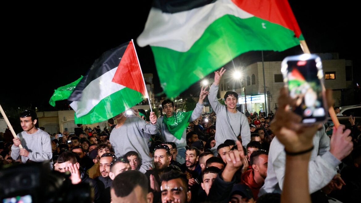 Jubilation in the West Bank in defiance of Israeli orders