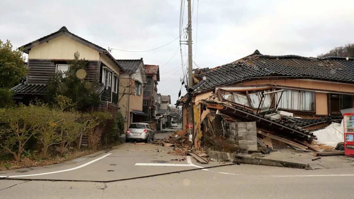 Waves up to 5m high could hit Japan after powerful quakes