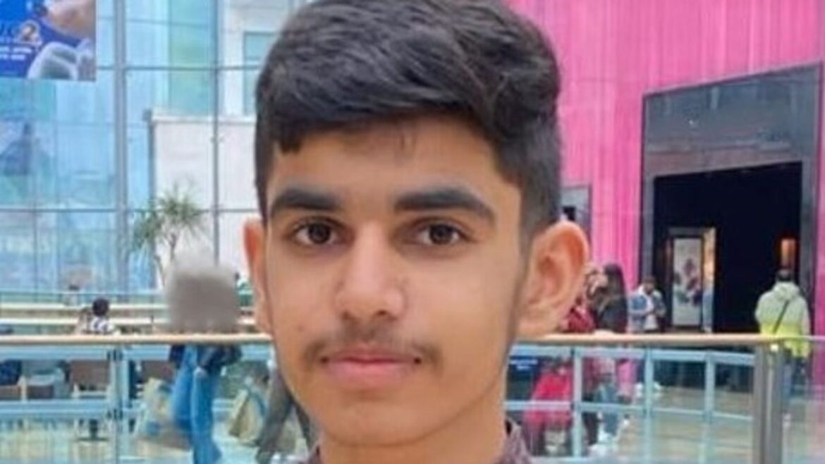 Boy, 15, charged with murder of teenager stabbed to death in city centre